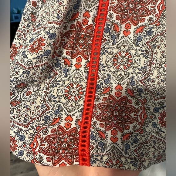 ALYA multi print Rayon tank top Beautiful red Crocheted lace inset on front Sz S - Picture 9 of 15